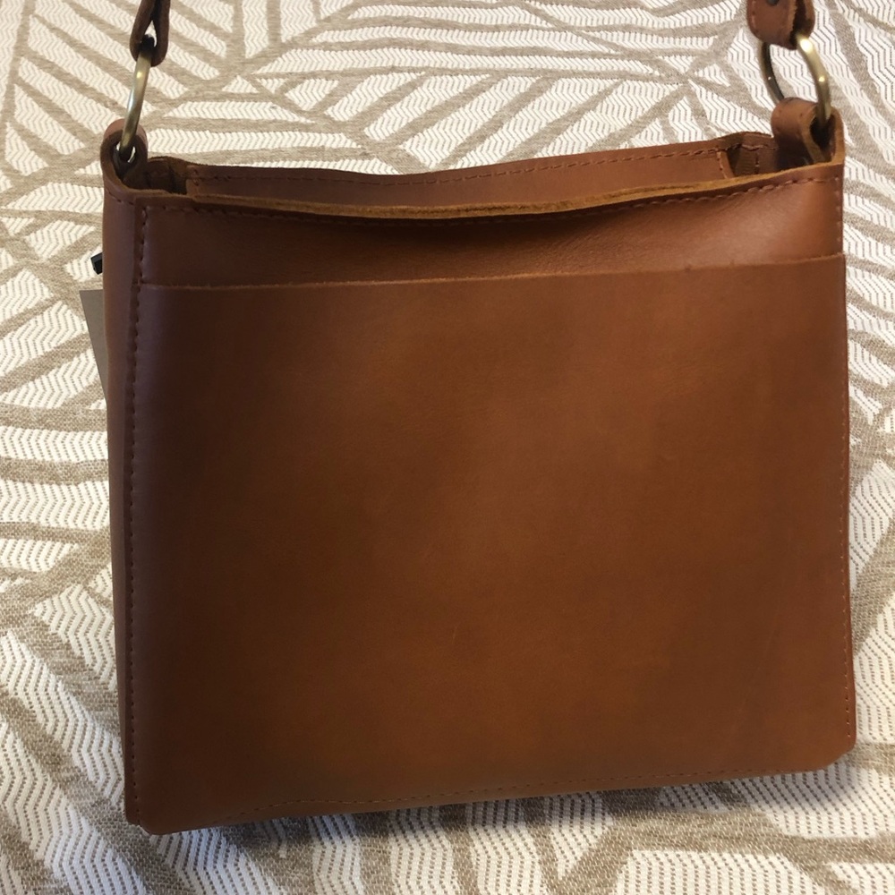 Portland Leather Triangle Shoulder Bag in Honey - Picture 4 of 16